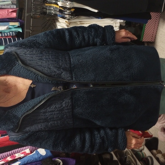 UGG Navy Jacket - Picture 5 of 12